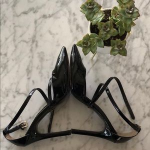 Black Pour La Victoire Stilettos